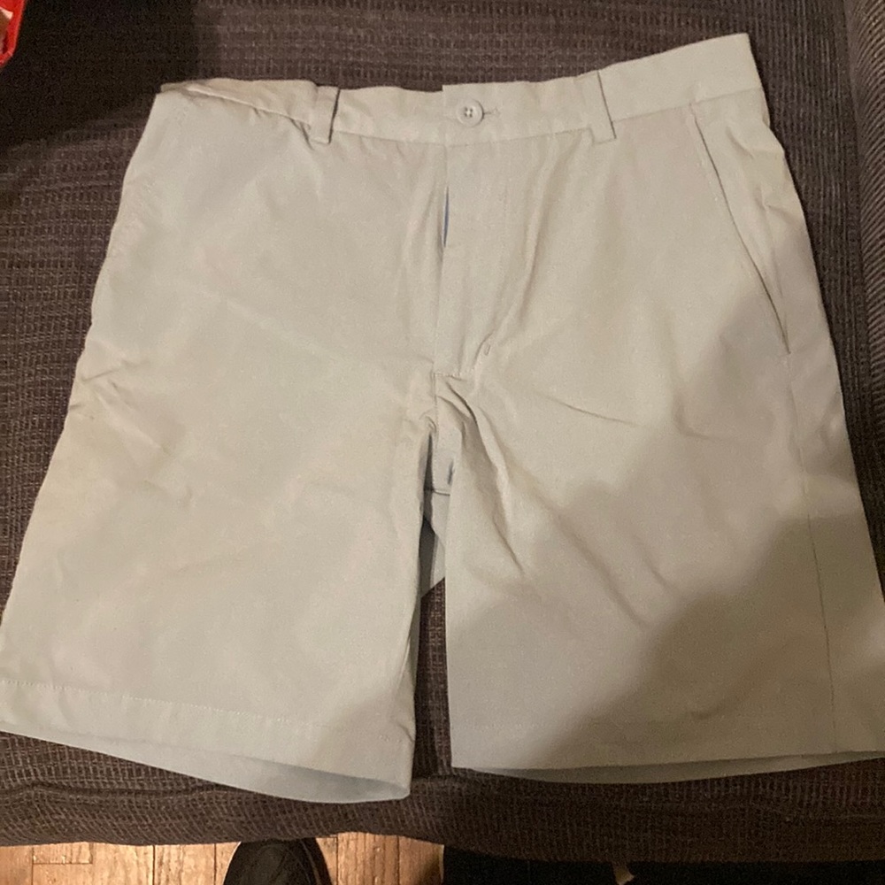 Vineyard vines men’s golf short, Sz Medium, 8in inseam